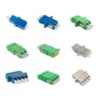 1 port / 2 ports / 4 ports LC APC UPC PC adaptateur à fibre optique pour une connexion en douceur