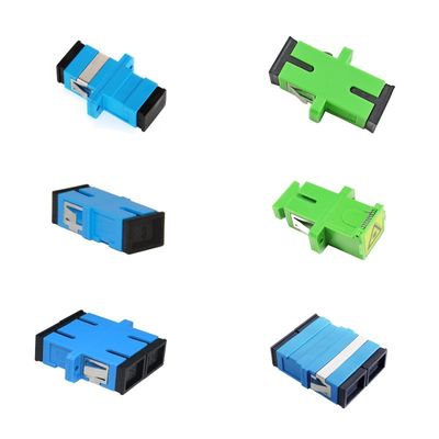 Adaptateur à fibre optique quadri-SC sans oreille à l'épreuve de la poussière avec APC UPC PC PBT Matériau 1 port/2 ports