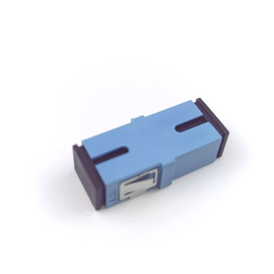 1 Port PBT Matériau sans oreille coupleur simple antipoussière SC Adaptateur à fibre optique avec UPC