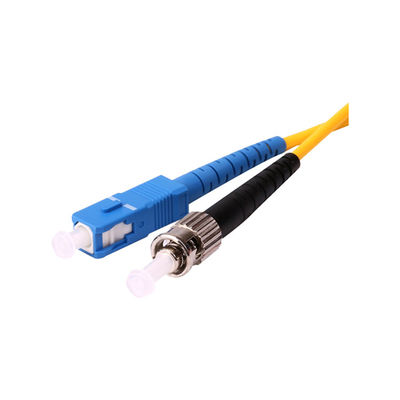 Corde à patch en fibre optique SC ST de longueur personnalisable pour les équipements de pointe