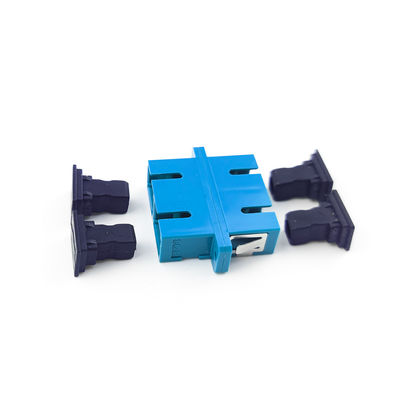 Adaptateur de fibre optique FTTH SC avec matériau PBT à double accouplement anti-poussière pour oreilles UPC