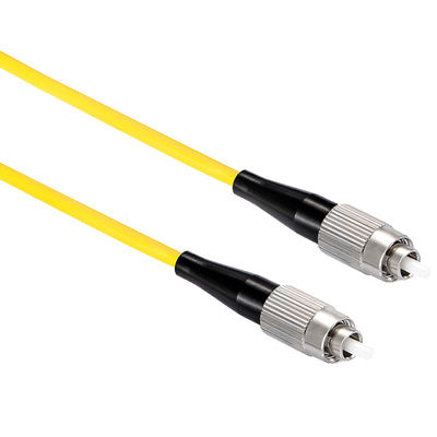 Équipement de patchcord à fibre optique FC de longueur personnalisable pour la connexion à fibre optique