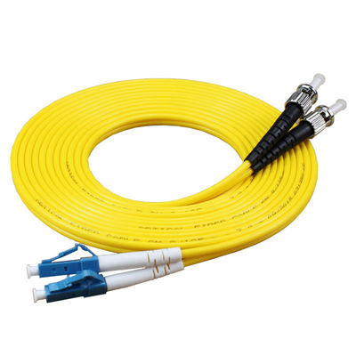 Cordon à fibre optique LC ST de longueur personnalisable pour FTTH