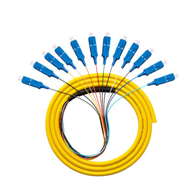 SCUPC Cordon de patchtail en fibre optique en longueur personnalisable pour les performances