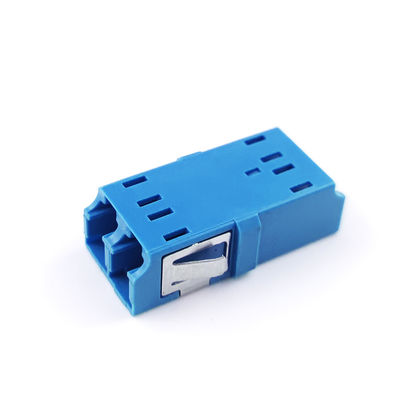 FTTH Duplex LC UPC Adapteur à fibre optique 2 Port Coupler PBT Conception sans oreille pour le réseautage
