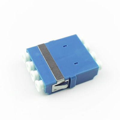 Solution FTTH économe en espace Standard Flange sans oreille Carré LC UPC Adaptateur de fibre optique