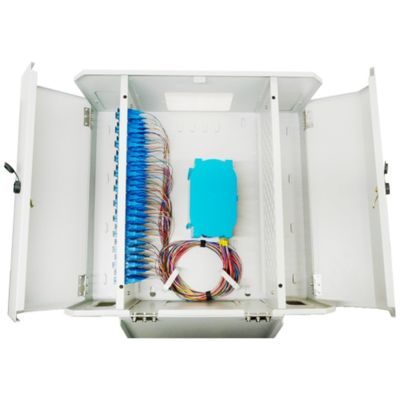 Connecteurs SC FC LC 96 ports FTTH boîte de distribution en fibre optique pour la terminaison des métaux FTTX