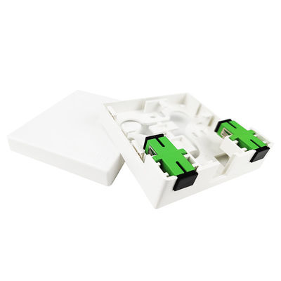 Réseau de panneaux de prise de fibre optique en plastique pour les installations intérieures FTTH