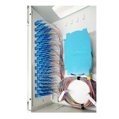 Connecteurs SC FC LC 96 ports FTTH boîte de distribution en fibre optique pour la terminaison des métaux FTTX