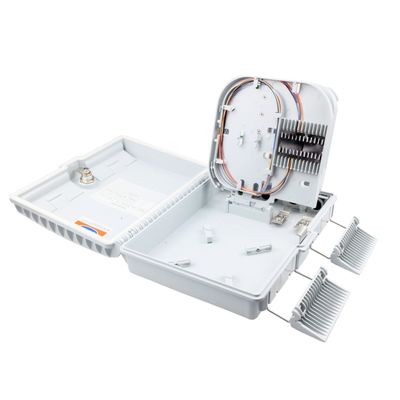 Boîte de distribution en fibre optique à 12 cœurs pour réseau FTTH extérieur Connecteur SC inclus