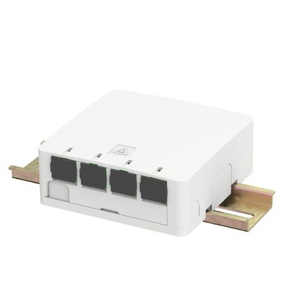 Panneau de connexion de plaque de face en fibre optique en plastique à 4 cœurs FTTX intérieur avec type de connecteur SC