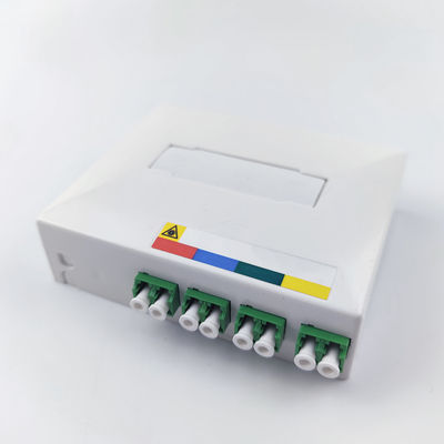 Réseau Aucun panneau de prise de fibre optique à 4 cœurs pour l'installation FTTH en intérieur