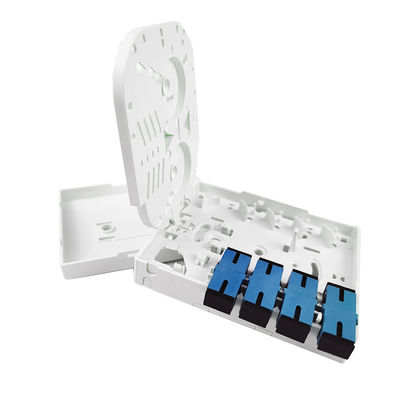 Panneau de connexion à l'intérieur de 4 cœurs UPC en plastique à fibre optique avec 100*80*30 mm de taille