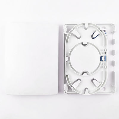 150*110*30mm Réseau FTTH Intérieur 4 cœurs LC UPC Plastique en fibre optique