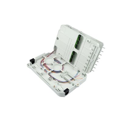 16 cœurs boîte de distribution de fibres PLC montée sur le mur en PC ABS pour les connexions FFTX